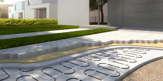 Fenix_driveway.jpg